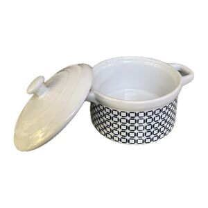 Mini Ceramic Cassoulet Dish with Lid in Retro Graphic Pattern